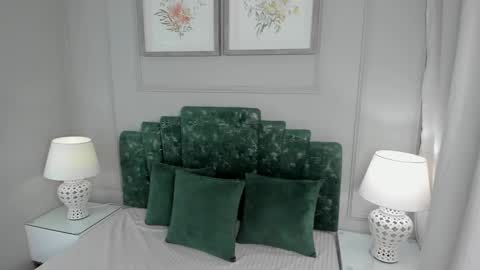 Ana  online show from October 1, 11:04 am