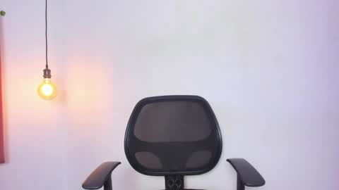 ana online show from April 2, 8:28 pm