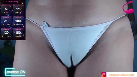 Snapshot of ana_loveee chatting on September 17, 10:02 am Ana lopez - Cameltoe girl online show from September 17, 10:02 am
