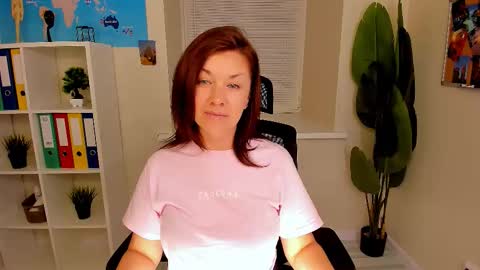 Ana online show from November 4, 3:28 pm