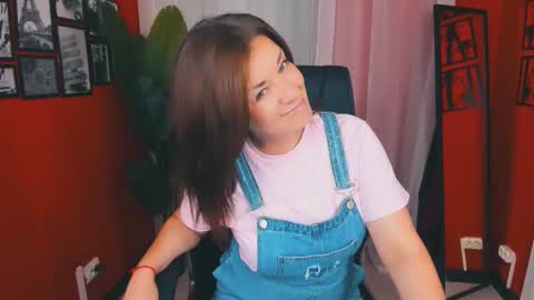 Snapshot of ana_mills chatting on September 11, 3:01 pm Ana online show from September 11, 3:01 pm