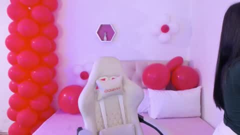 Im anna but you can call me as you want online show from March 24, 10:48 pm