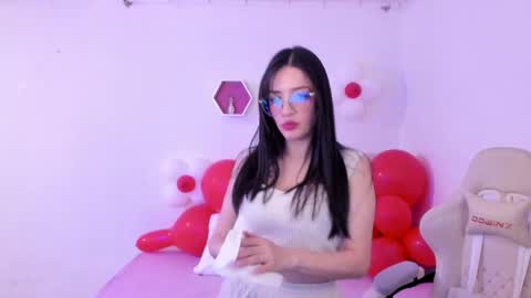 Im anna but you can call me as you want online show from March 27, 8:20 pm