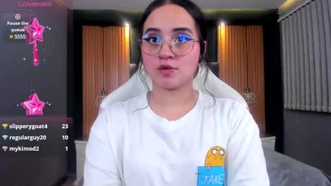 Snapshot of ana_taylor2 chatting on February 6, 10:43 pm Ana online show from February 6, 10:43 pm