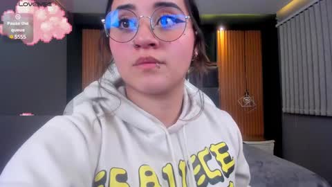 Snapshot of ana_taylor2 chatting on January 26, 9:29 pm Ana online show from January 26, 9:29 pm