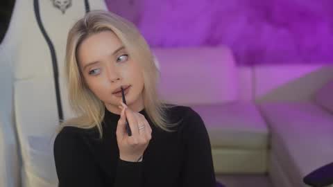 Snapshot of anabel054 chatting on February 17, 3:47 am Anabel Kira Zlata Kira Elice Lana Dominika Sofy Kaila Bridget online show from February 17, 3:47 am
