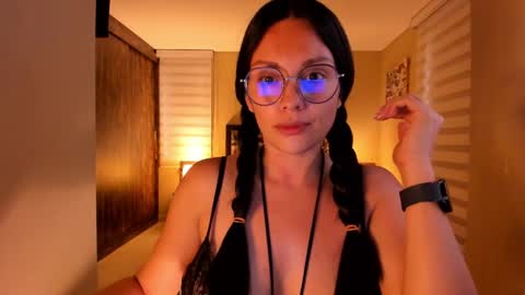 Snapshot of anabel_25 chatting on January 19, 10:49 pm Anabel online show from January 19, 10:49 pm
