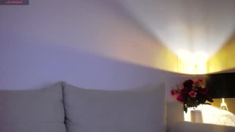 Ana online show from February 9, 3:03 pm