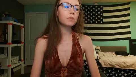 Anabelleleigh online show from December 23, 3:10 am