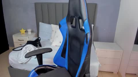 A N A online show from February 24, 1:43 pm