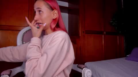 Anahi online show from January 14, 3:00 am