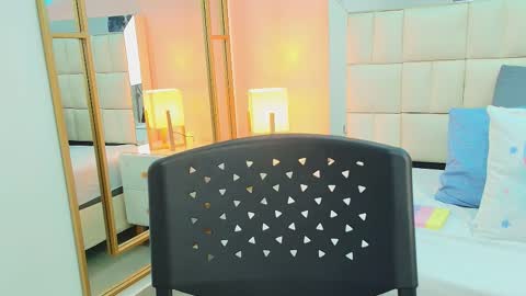 Anahi  online show from November 5, 7:52 pm