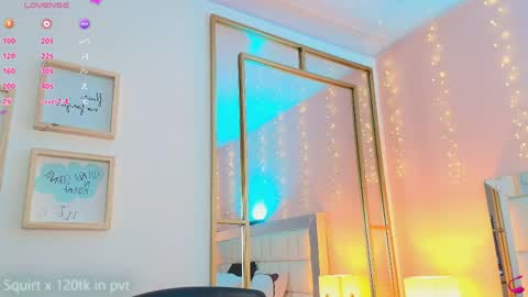 Anahi  online show from April 20, 7:17 pm