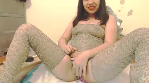 anamultisquirt online show from December 16, 2:06 am