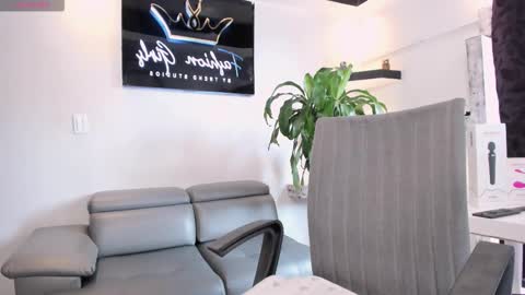 ana online show from November 19, 5:02 pm