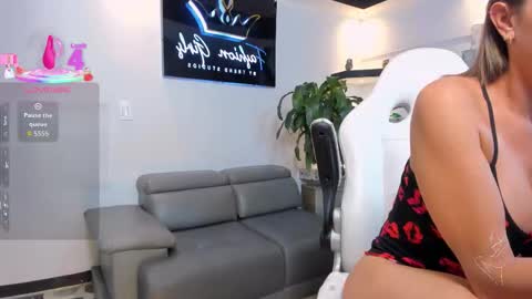 ana online show from November 6, 4:02 pm