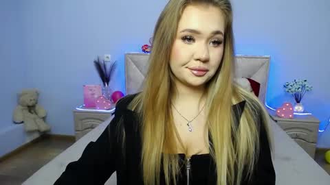 anastacyyellig online show from January 24, 8:53 pm