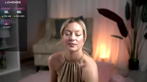 AnastasiaMills online show from May 10, 7:27 pm