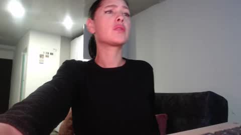 Snapshot of anasweet_69 chatting on January 23, 11:37 pm ANA online show from January 23, 11:37 pm