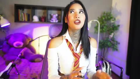 anaya_olyx online show from October 17, 7:11 am