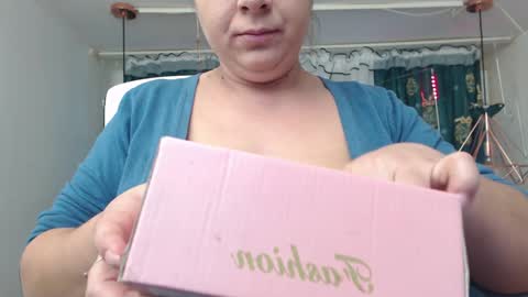 Snapshot of andrahart_ chatting on January 12, 5:54 pm AndraHart online show from January 12, 5:54 pm
