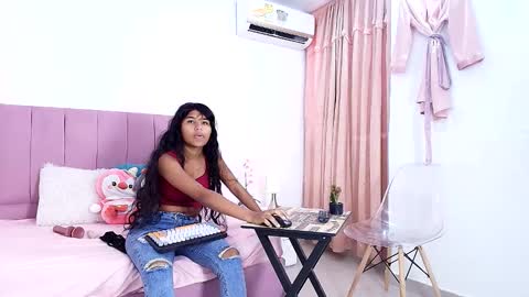 andre_lezcano online show from January 6, 8:01 pm