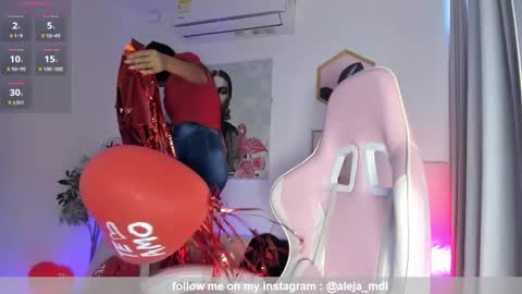 A l e online show from February 8, 9:46 pm