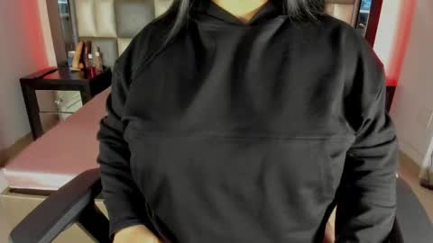 andrea_brunette_ online show from November 10, 5:24 am