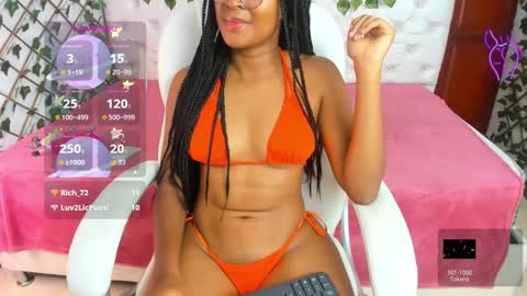 Snapshot of andrea_williams24 chatting on October 11, 4:20 pm Naomi Andrea Daviss online show from October 11, 4:20 pm