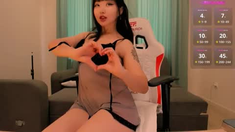 angel_asia_ online show from September 30, 5:24 am