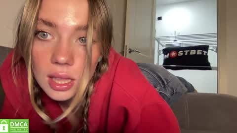 Greetings  Jess online show from December 28, 4:20 pm