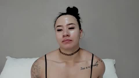 Angel online show from December 1, 8:22 pm