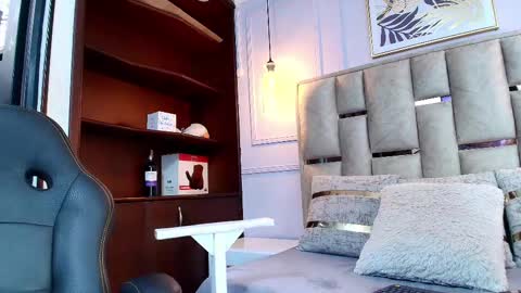 Snapshot of angel_perverted1 chatting on February 19, 11:28 am Nicolle online show from February 19, 11:28 am