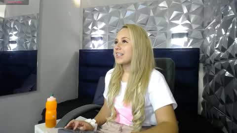 Angel online show from May 24, 11:42 am