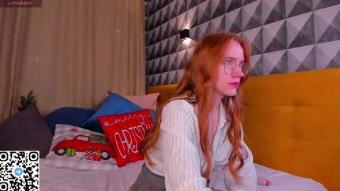 Angela online show from December 15, 1:11 am