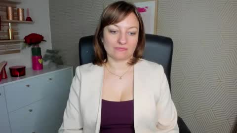 Angela online show from March 19, 7:02 am