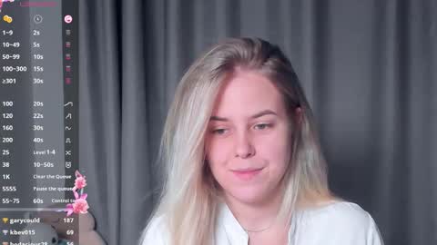 Darsi Anty online show from October 27, 4:57 pm