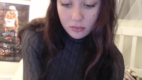 Snapshot of angelbabyvictoria chatting on February 10, 4:30 am Fern4Ever online show from February 10, 4:30 am