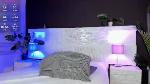 angelina_hilton online show from June 25, 11:45 am