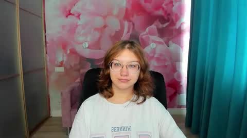 AngelinaLow online show from October 20, 11:24 am