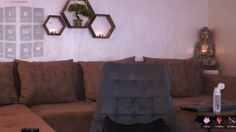 Angelina online show from April 13, 11:44 am