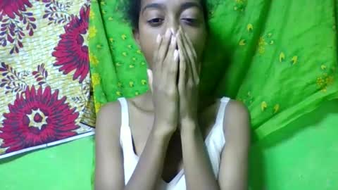 angeline221173 online show from May 3, 2:37 am