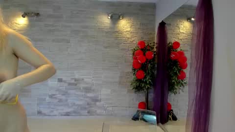 angelinsin online show from March 15, 8:11 pm