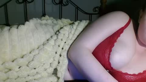 Snapshot of angellalexxx chatting on October 1, 10:37 pm angellalexxx online show from October 1, 10:37 pm