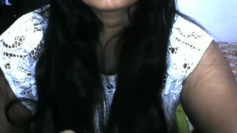 Snapshot of angelpriya555 chatting on December 5, 5:17 pm angelpriya555 online show from December 5, 5:17 pm