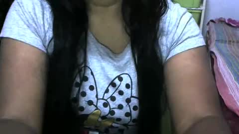 Snapshot of angelpriya555 chatting on December 18, 5:42 pm angelpriya555 online show from December 18, 5:42 pm