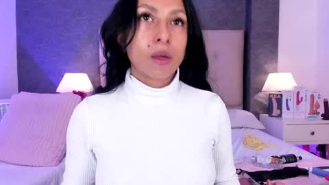 Angela online show from April 23, 1:24 pm