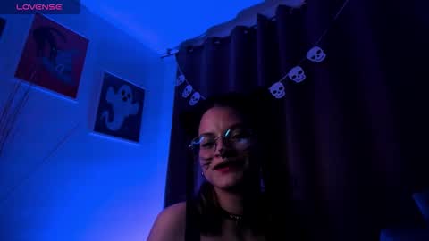 AngiePirs online show from October 26, 1:45 am