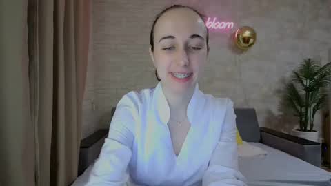 anikabloom online show from February 17, 11:11 pm