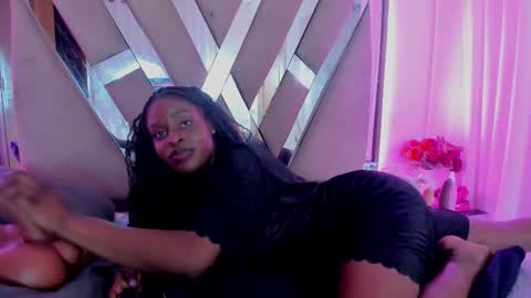 anisha_zambrano online show from March 28, 3:00 pm